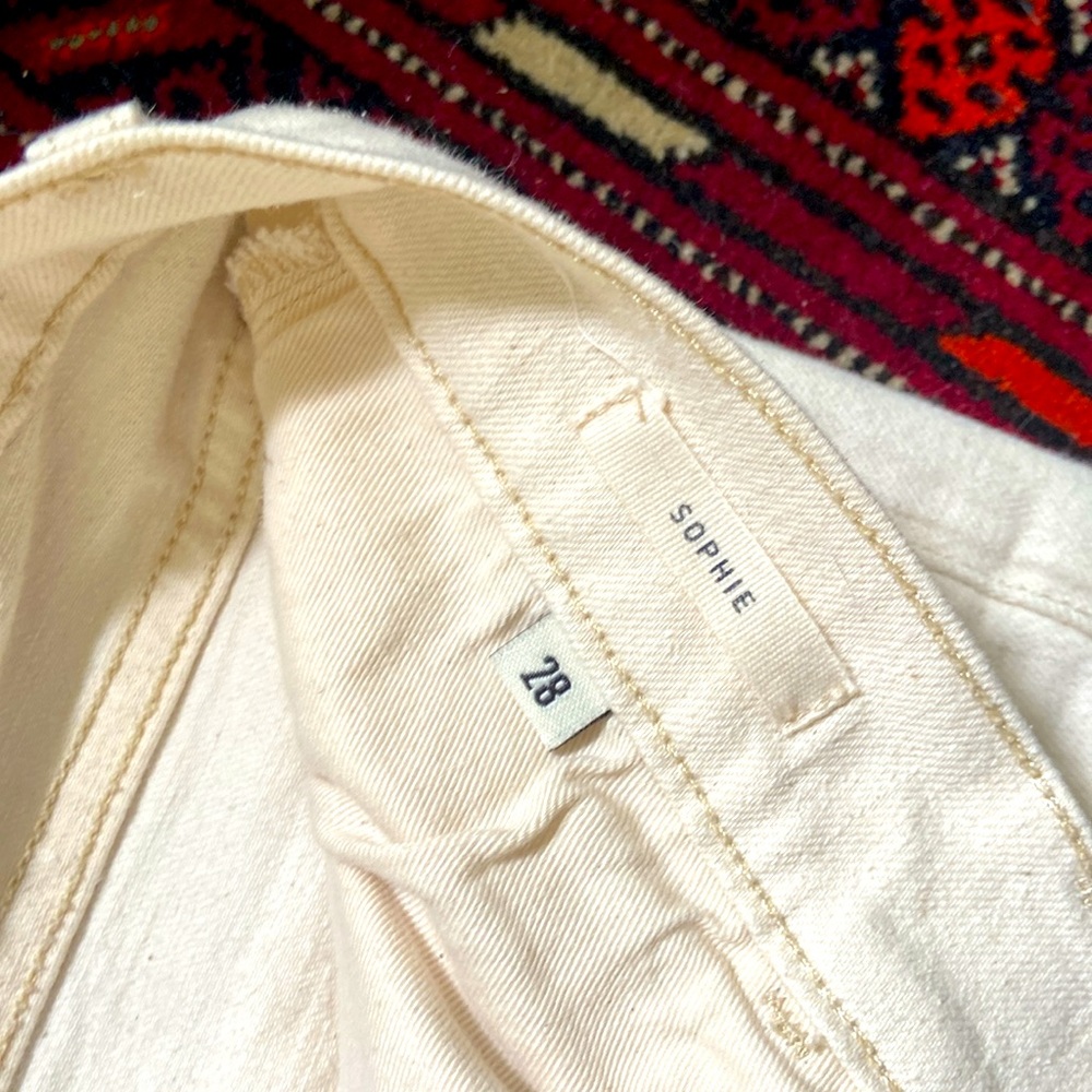 imogene + willie High-Rise Straight Leg Jeans in Cream - Picture 6 of 8